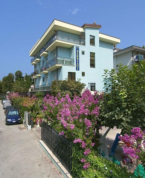 Hotel Barbiani Ρίμινι Εξωτερικό φωτογραφία